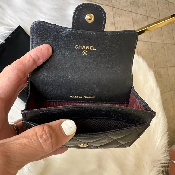 Auth Chanel Classic Flap Card Holder EUC comes w everything. Gift Ready! 🎁 - Picture 15 of 16